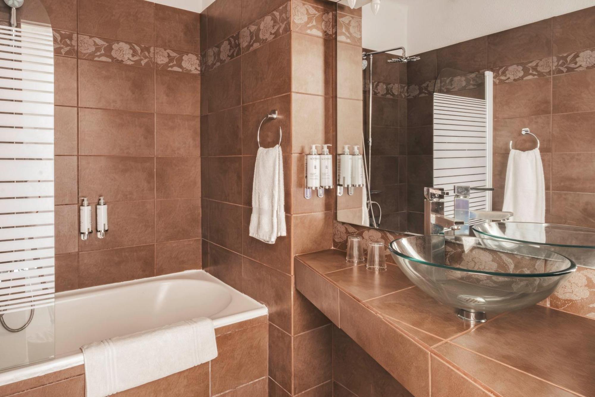 Surplage Hotel Cavaliere 르 라방두 외부 사진